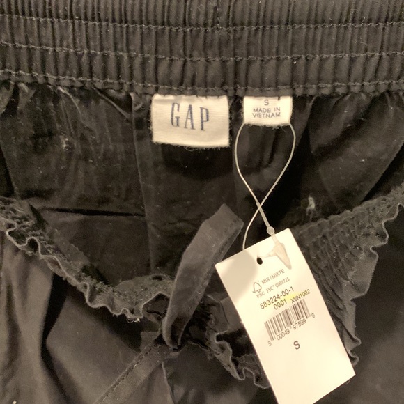 Elastic Waist side Pocket Black Skirt - Picture 4 of 5